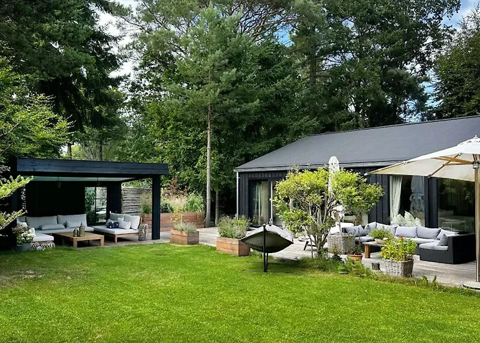Idyllic And Luxurious Surroundings In